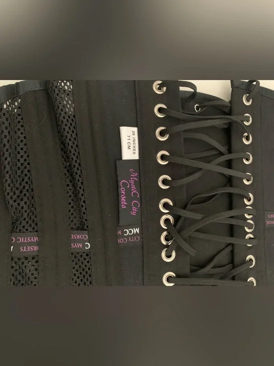 MCC Mystic City Black Lace-Up Underbust Corset Waist Cincher Trainer, 28 in/71cm - Picture 3 of 6